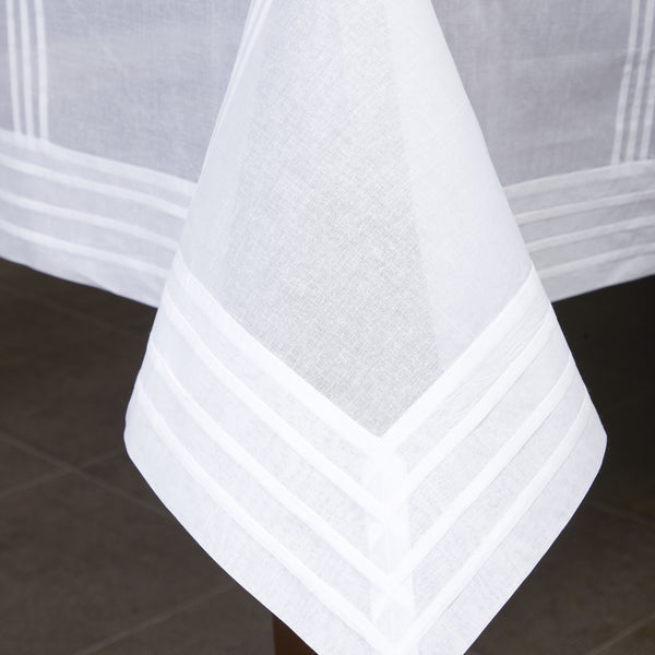 Pleats Table Cloth